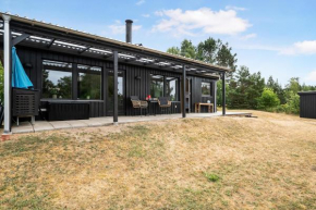 Lovely Holiday Home Within Walking Distance To A Great Beach, Ebeltoft